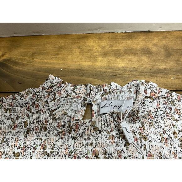 NWT Petal & Pup Long Sleeve Novah Cropped Floral Top Size Large - Picture 8 of 13